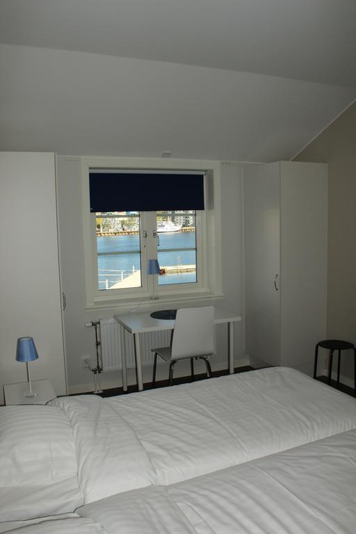 Oernskoeldsviks Gaesthamn Hostel Buitenkant foto