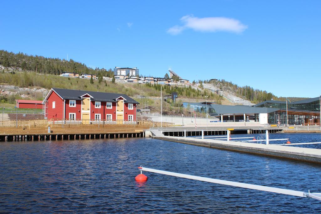 Oernskoeldsviks Gaesthamn Hostel Buitenkant foto